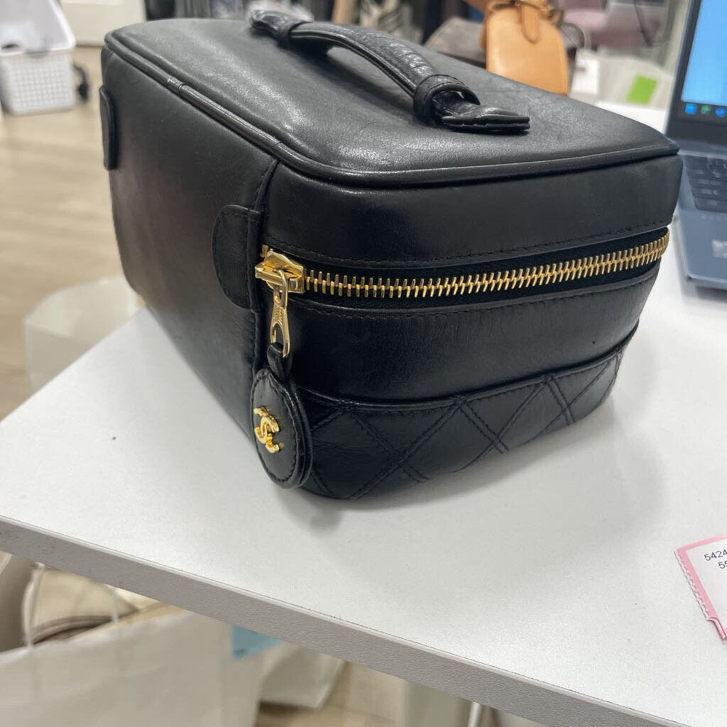 Black Vintage Vanity Case