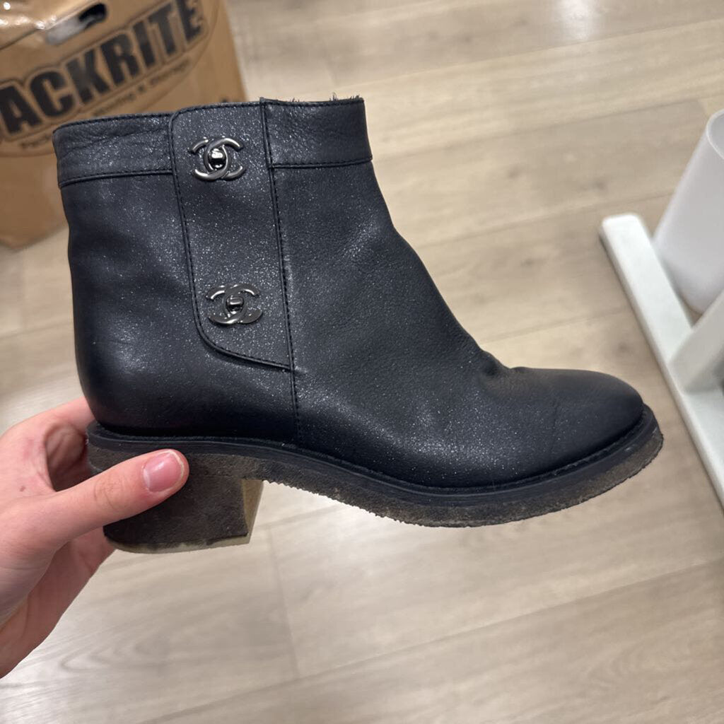 Black Leather CC Turnlock Boots