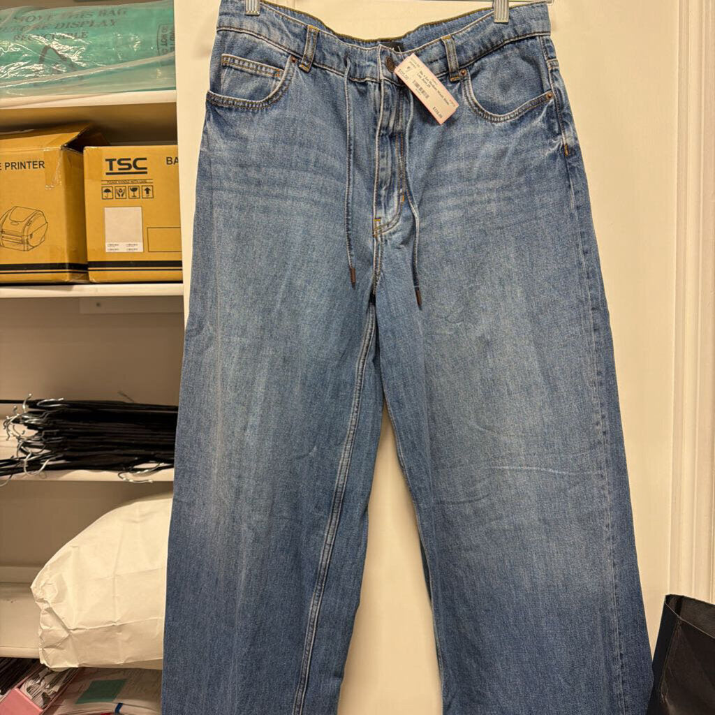 Medium Wash Wide Leg Jean