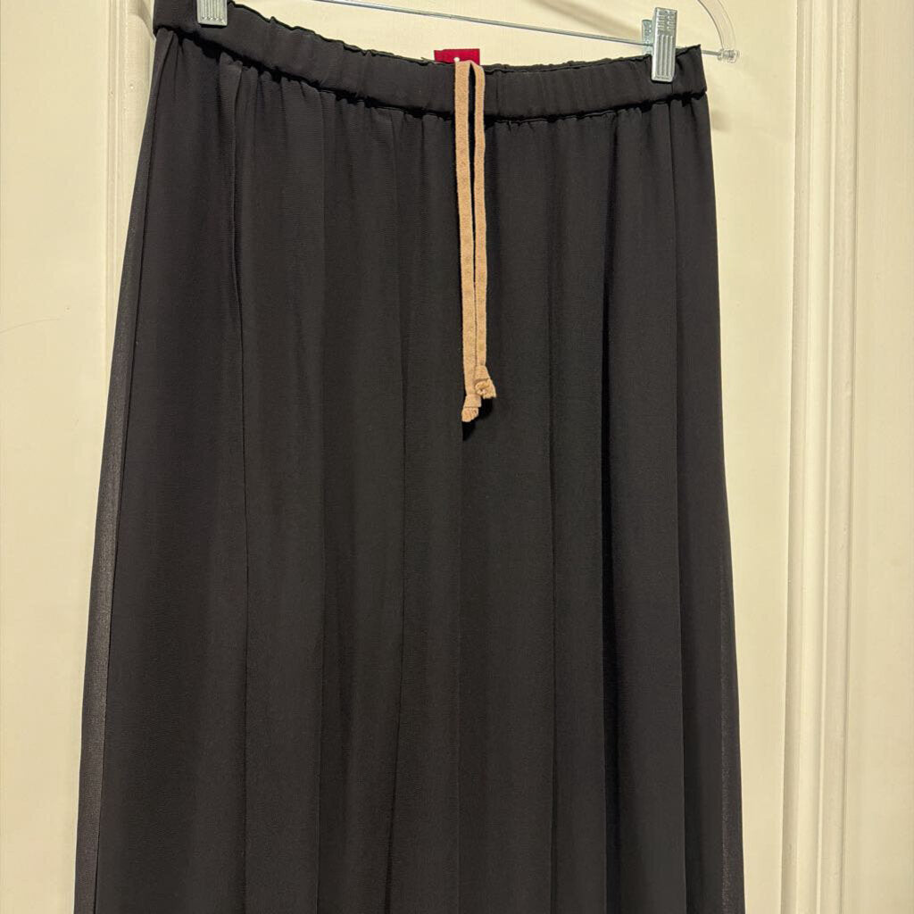 Black Pleated Skirt