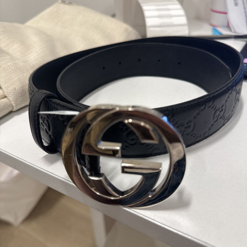 Gucci Black Leather GG Belt