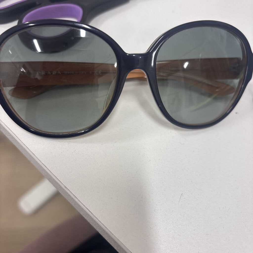 Blue Circle Sunglasses