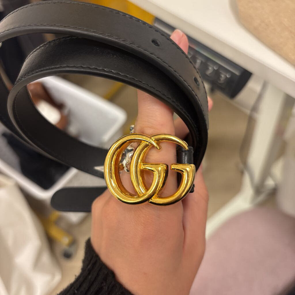 Gucci, Black Leather GG Thin Belt