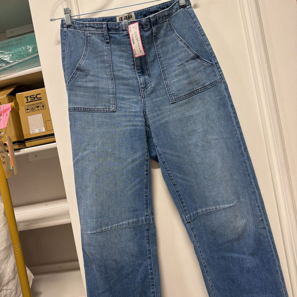 Medium Wash Straight Leg Jean