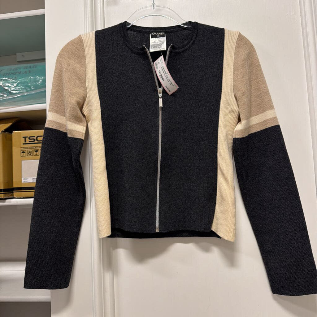 2000 Gray Colorblock Wool Zip-Up Sweater