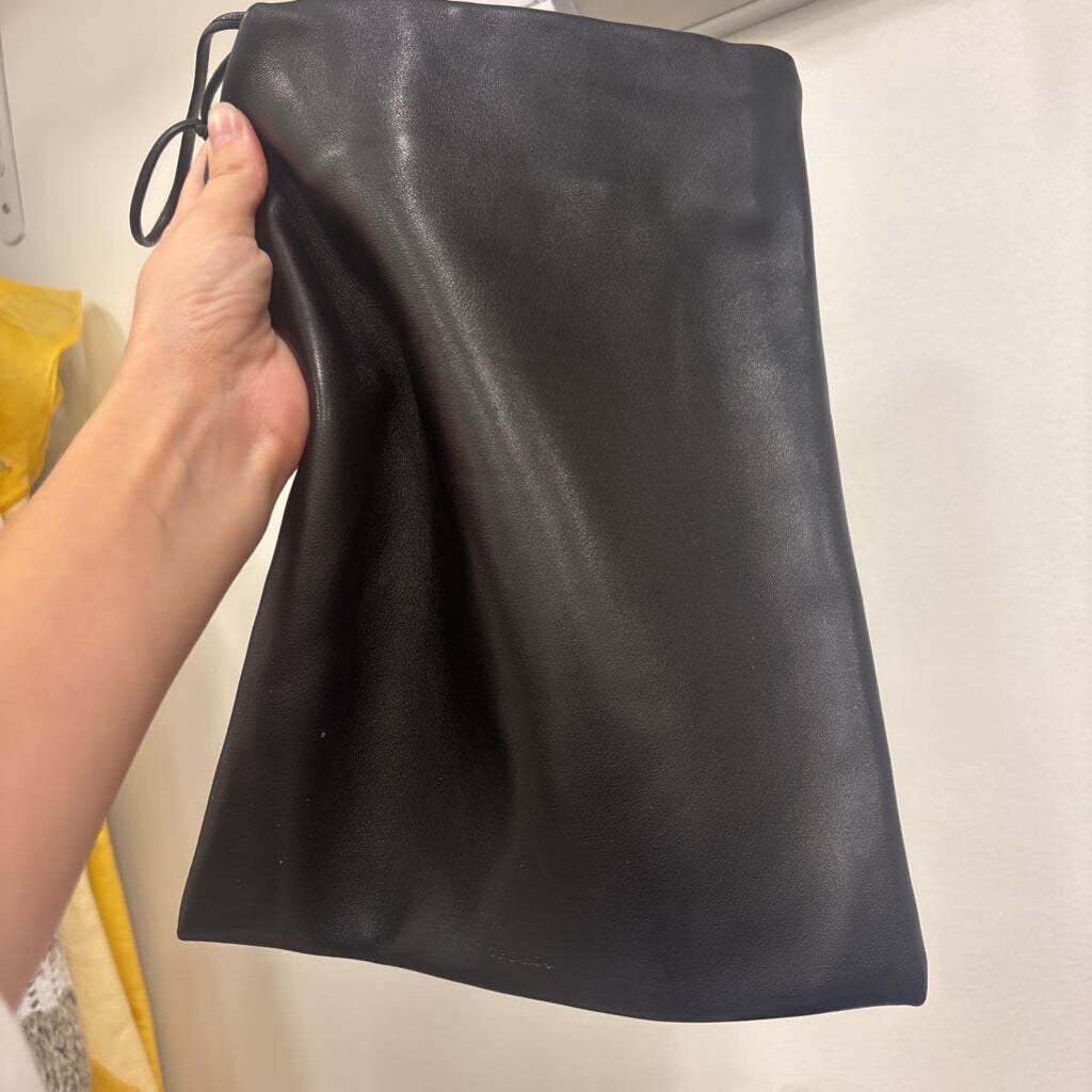 Black Leather Wristlet Clutch (1050)