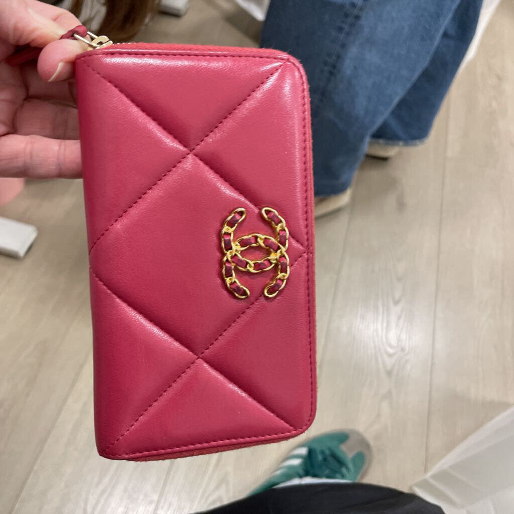 Pink Lambskin Zip Around Wallet (875)