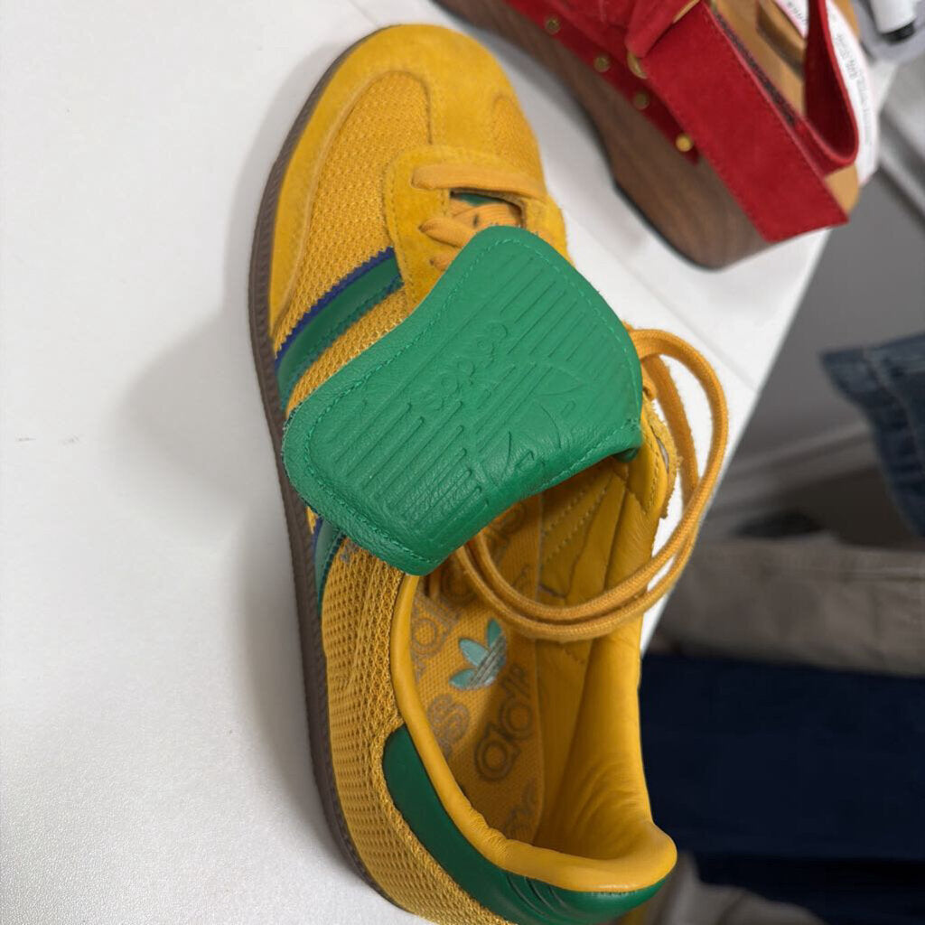 Gold/Green Sambas