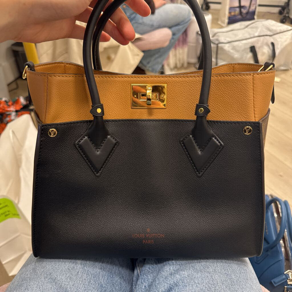 On My Side MM Tote Bag
