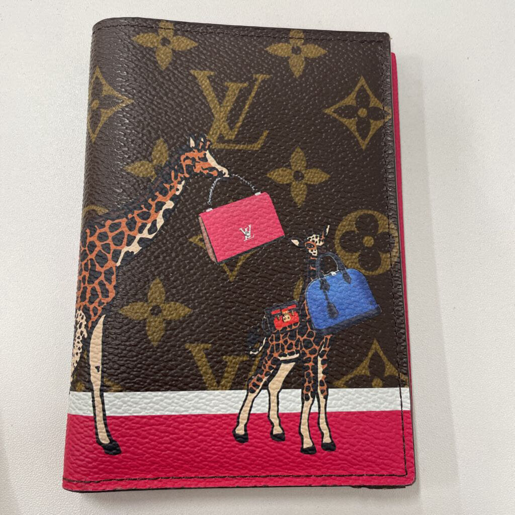 Christmas Animation Passport Holder