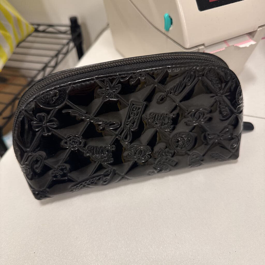 Black Patent Cosmetic Zip Pouch (as is-interior)