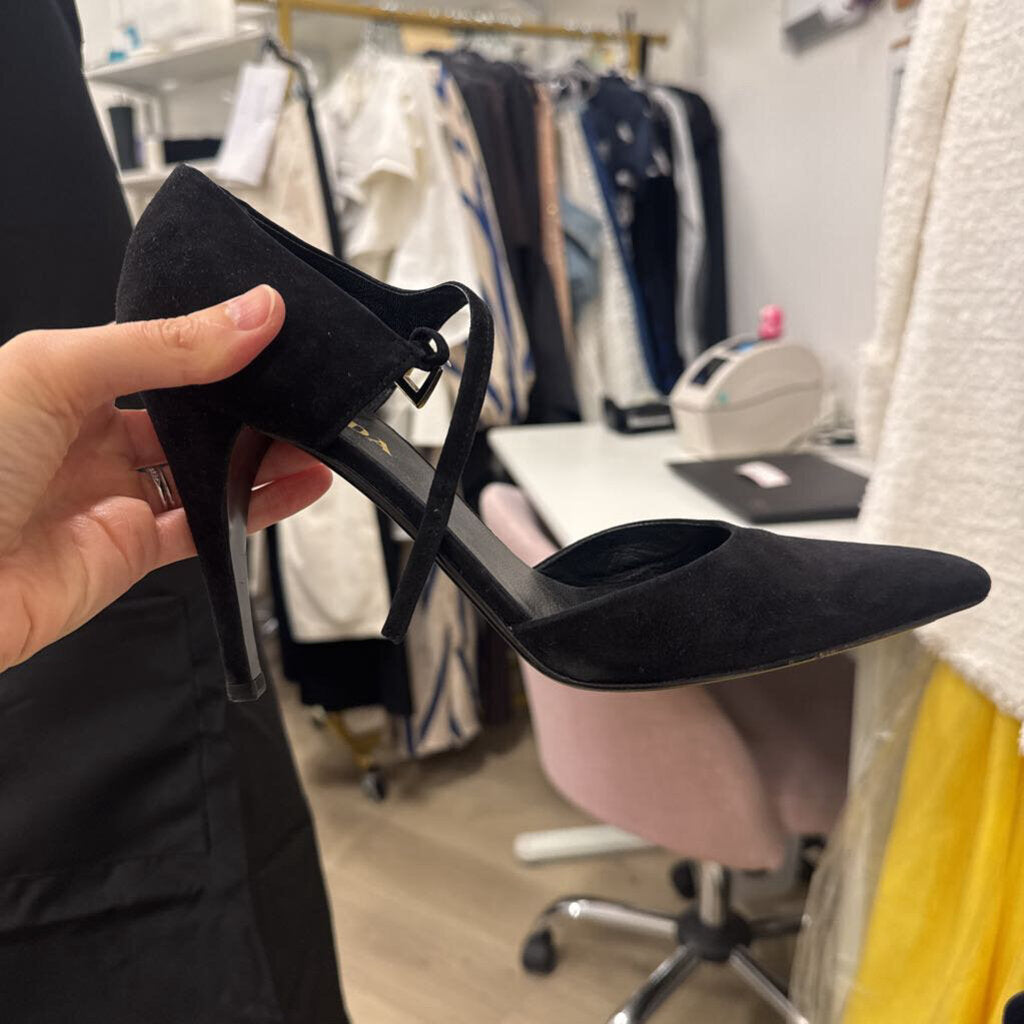 Black Suede Pumps