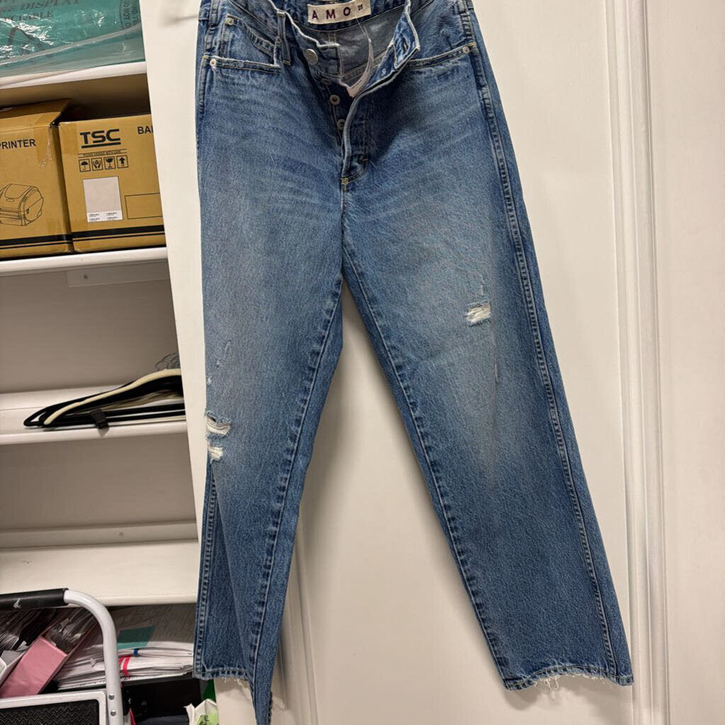 Medium Wash Straight Leg Jean