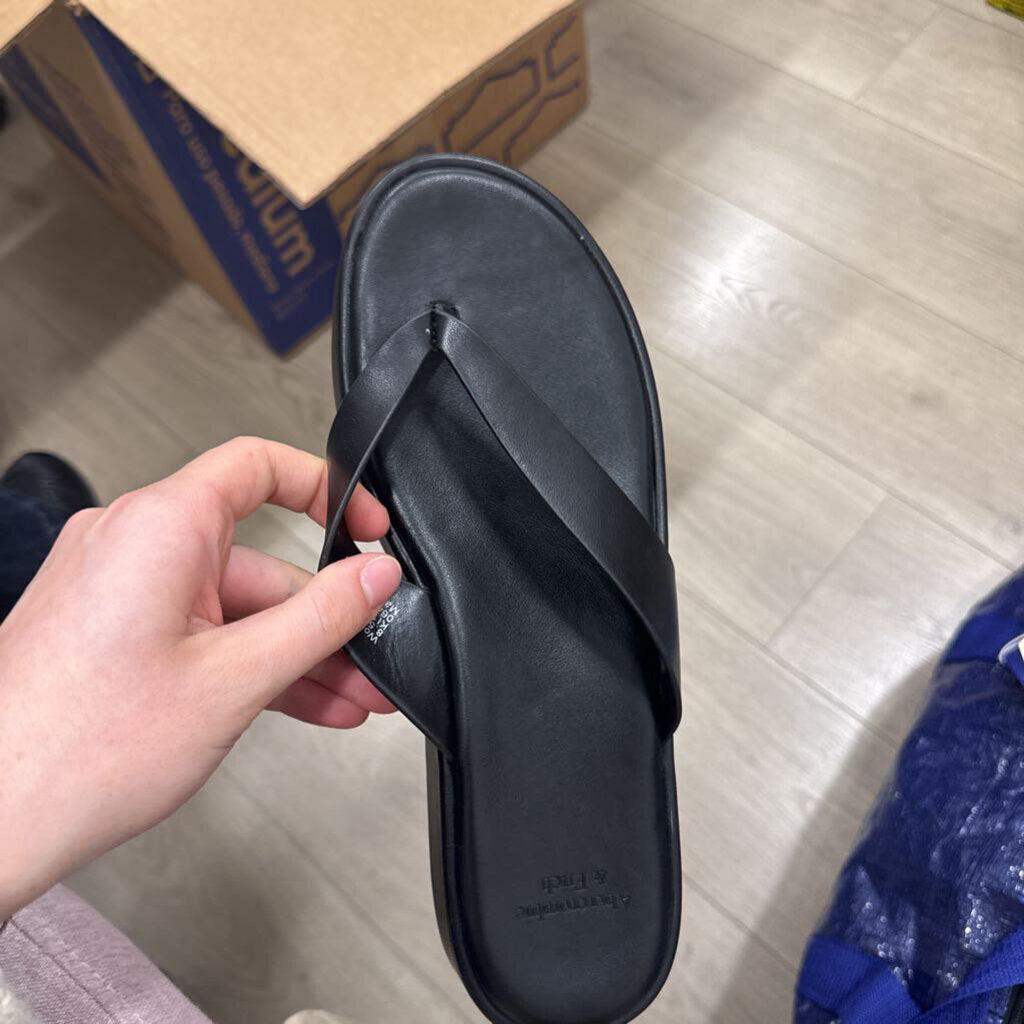 Black Platform Flip Flop