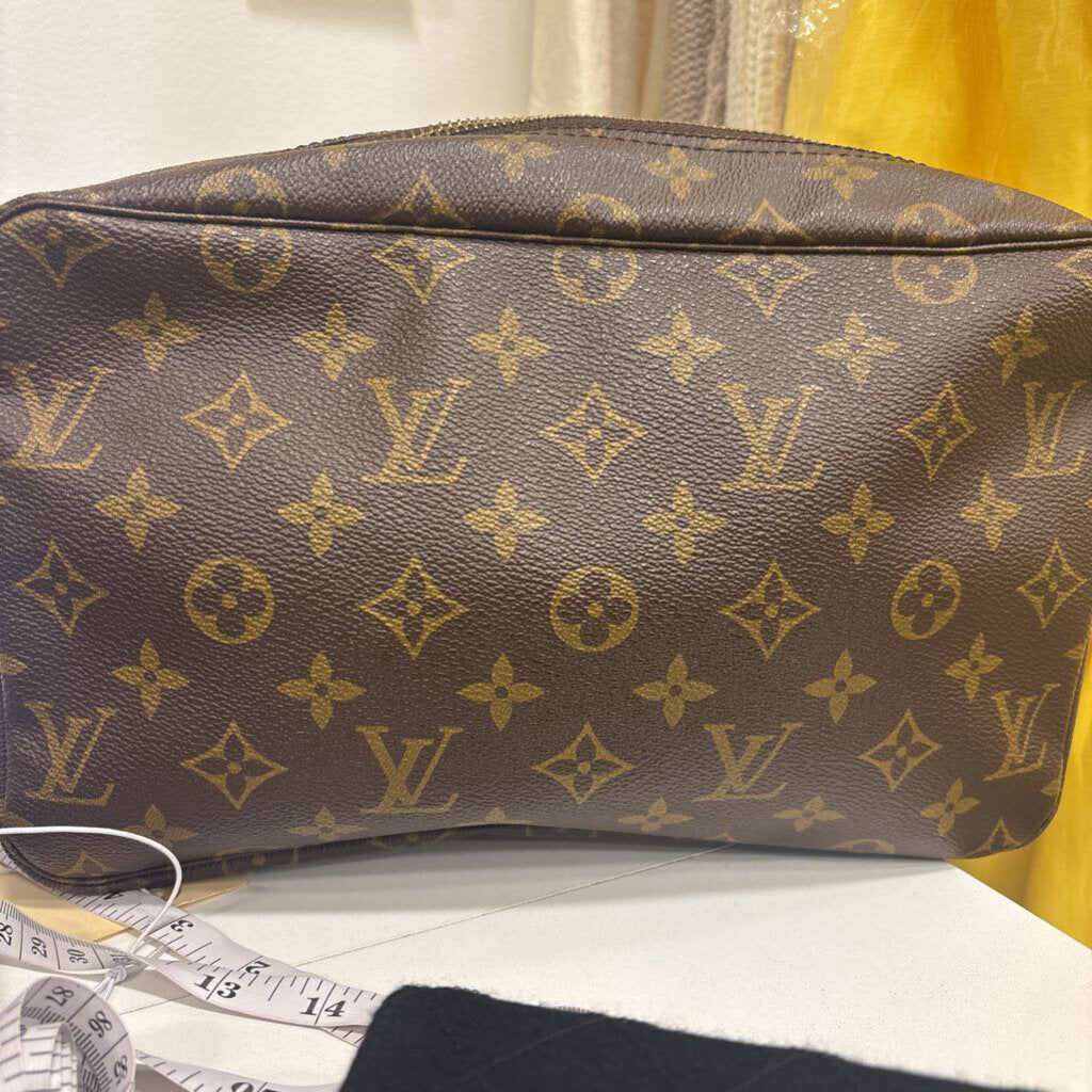 Brown Leather Monogram 28 Cosmetic Case
