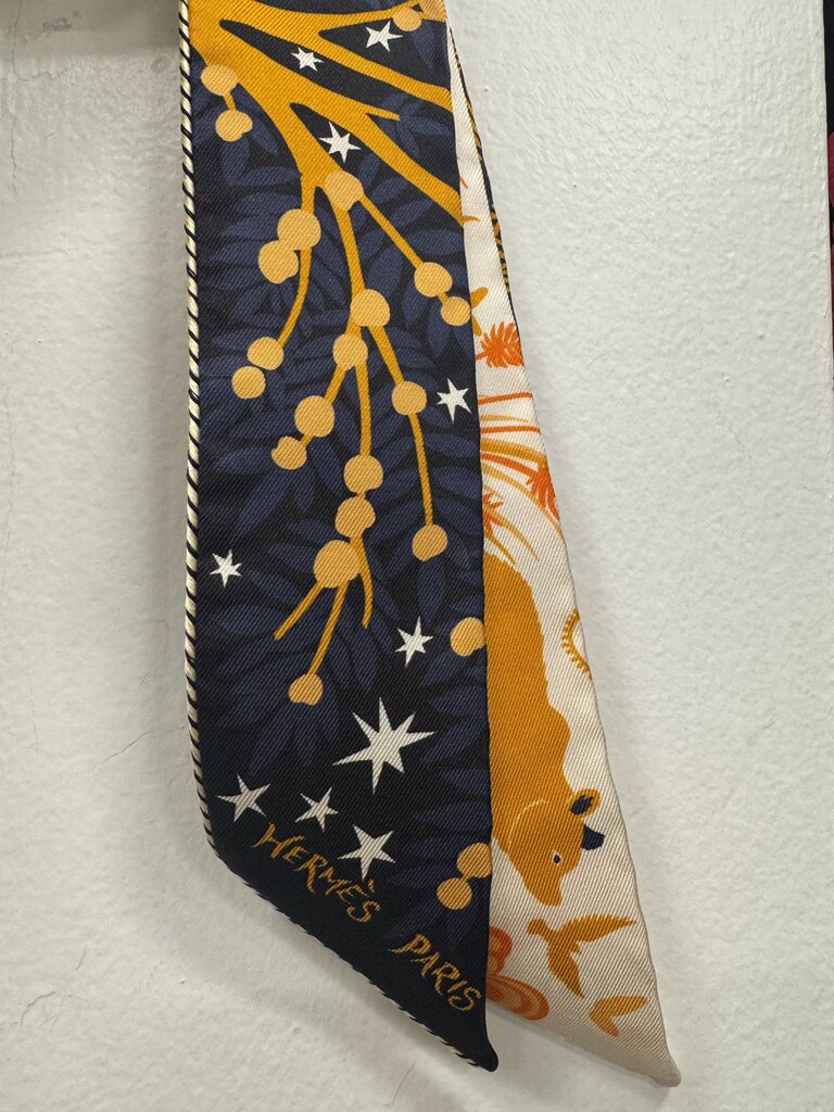Navy/Cream "Sous le Charme d'Orphee" Baguette Twilly