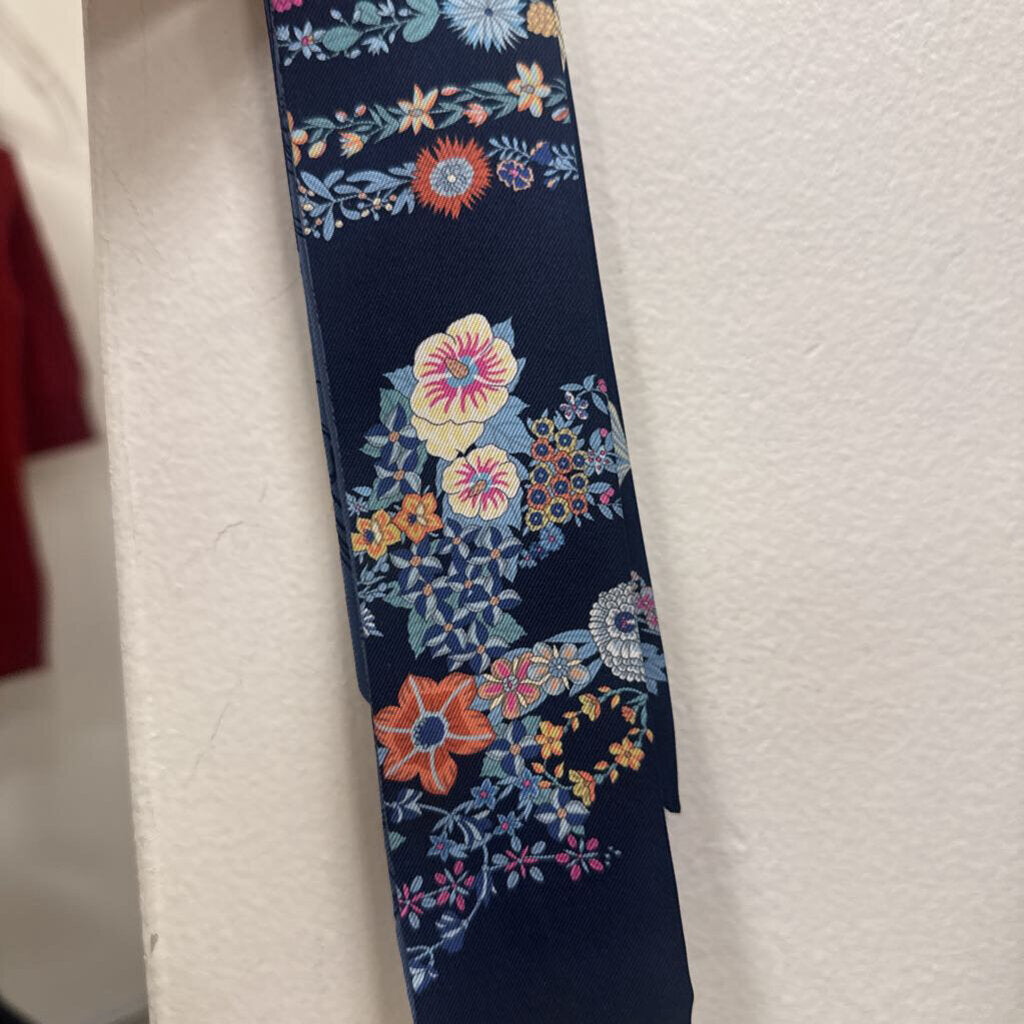 Navy "Brides de Gala en Fleurs" Twilly