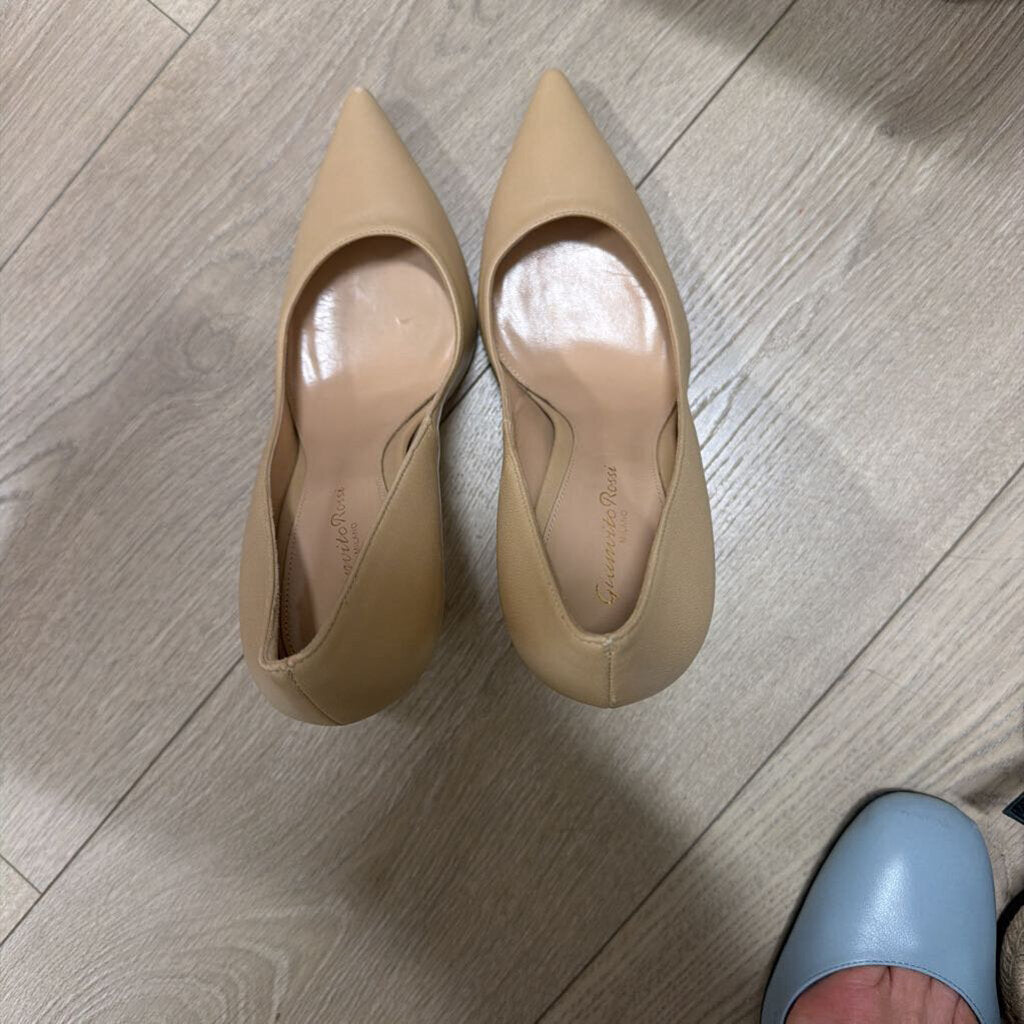 Tan Leather Pumps