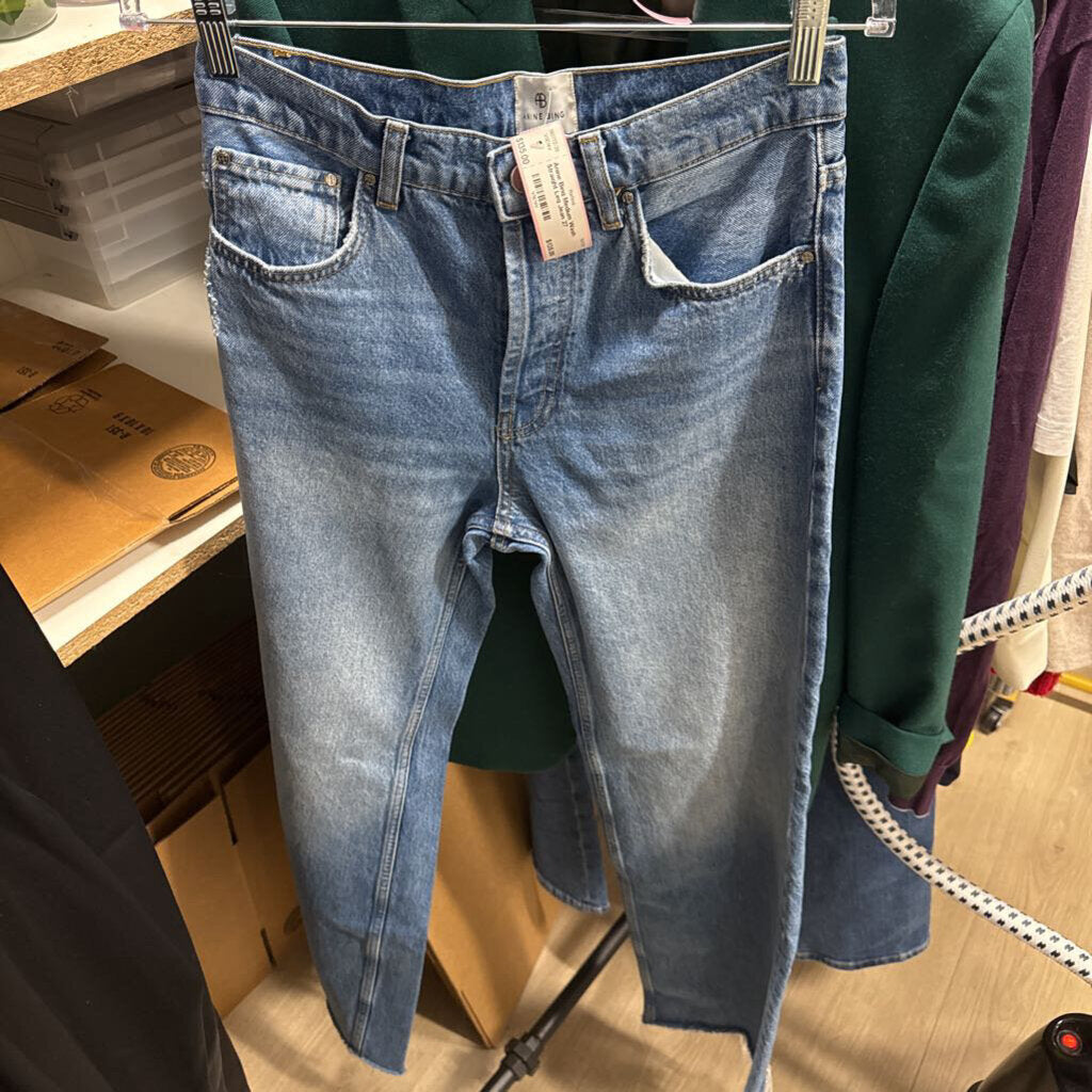 Medium Wash Straight Leg Jean