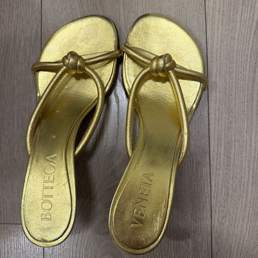Gold Leather Scandal Knot