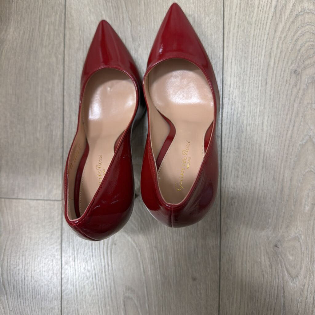 Red Patent Leather Heek