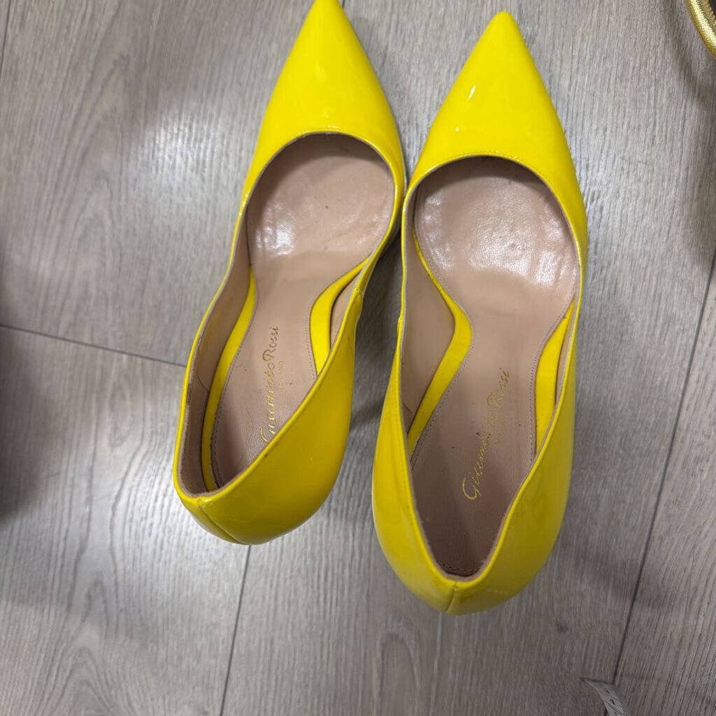 Yellow Patent Leather Heel