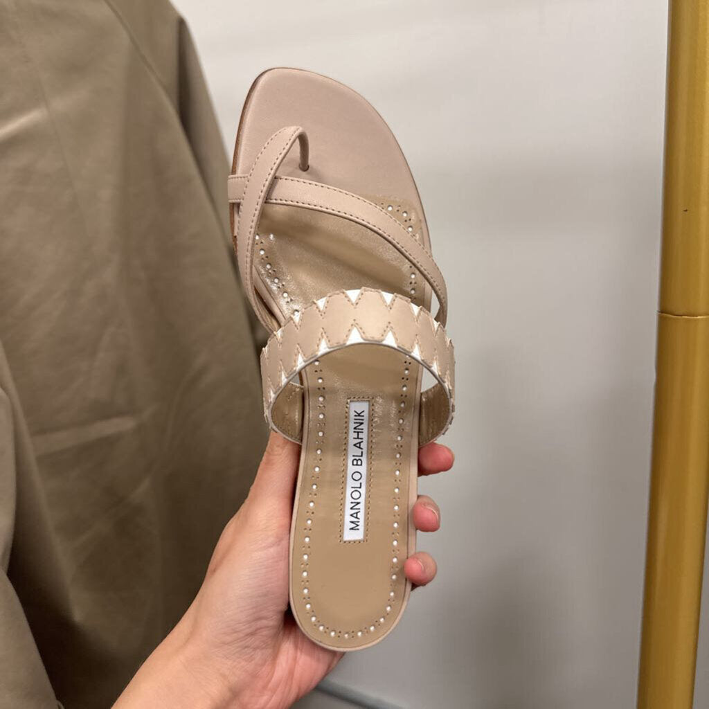 Manolo Blahnik Beige Leather Sandals