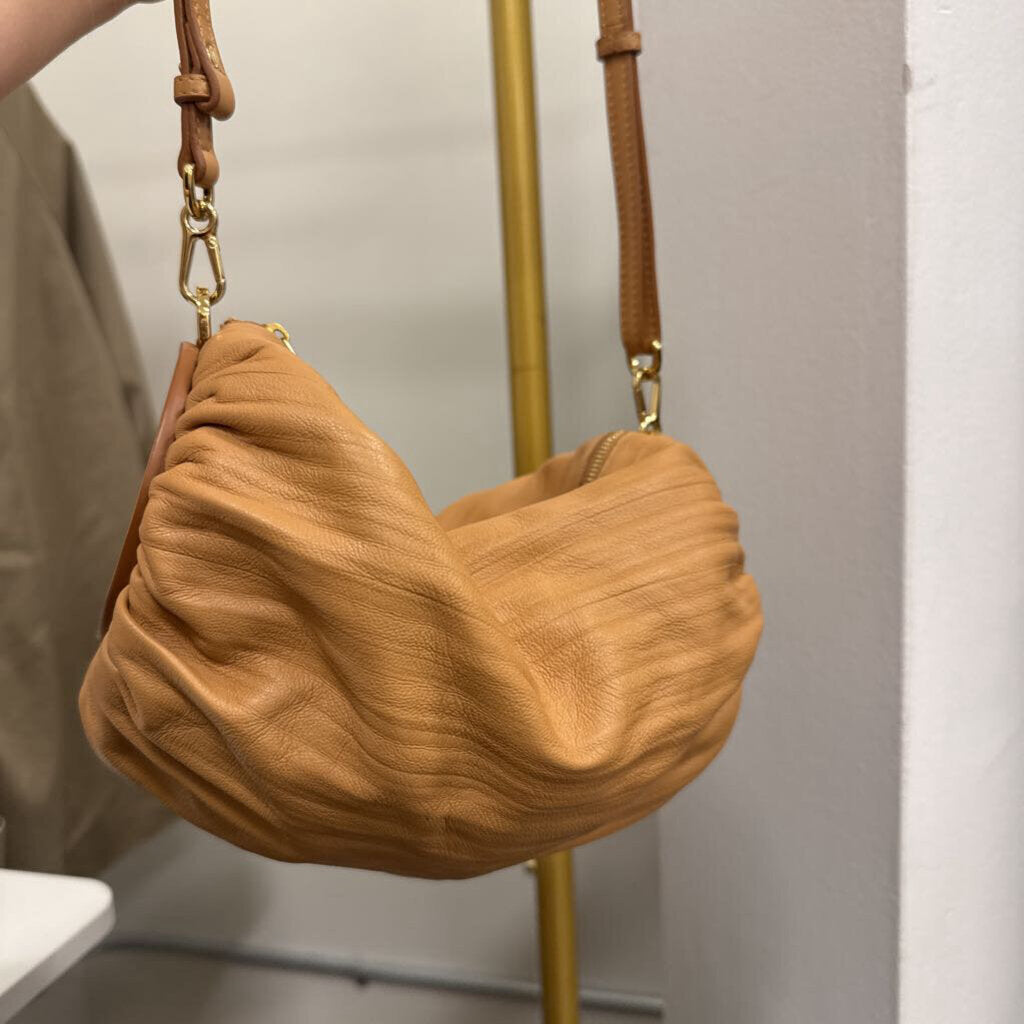 Tan Pleated Leather Bracelet Pouch (1990)