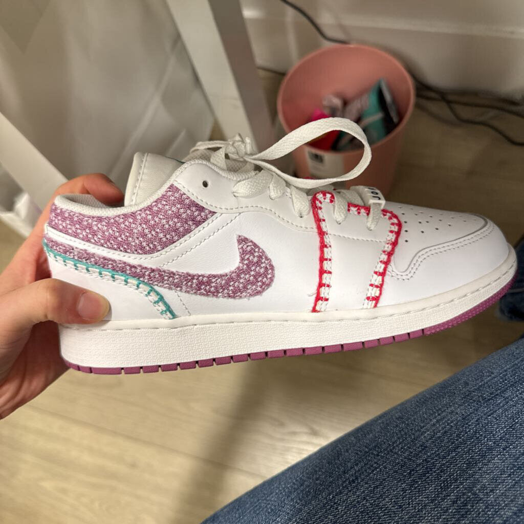 White/Multi Leather Sneaker