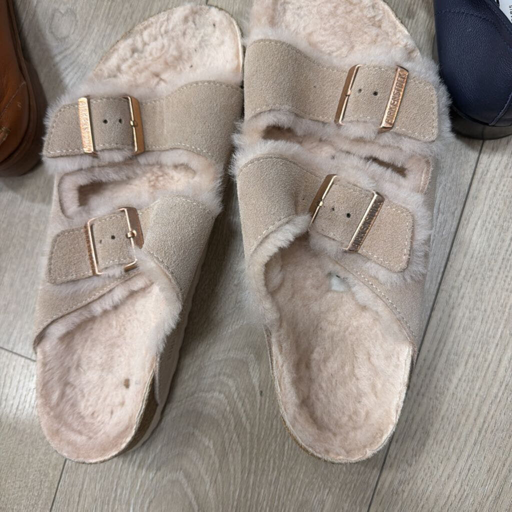 Tan Shearling Sandal