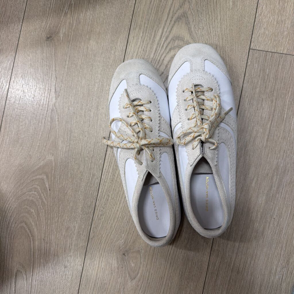 White/Tan Retro Sneakers