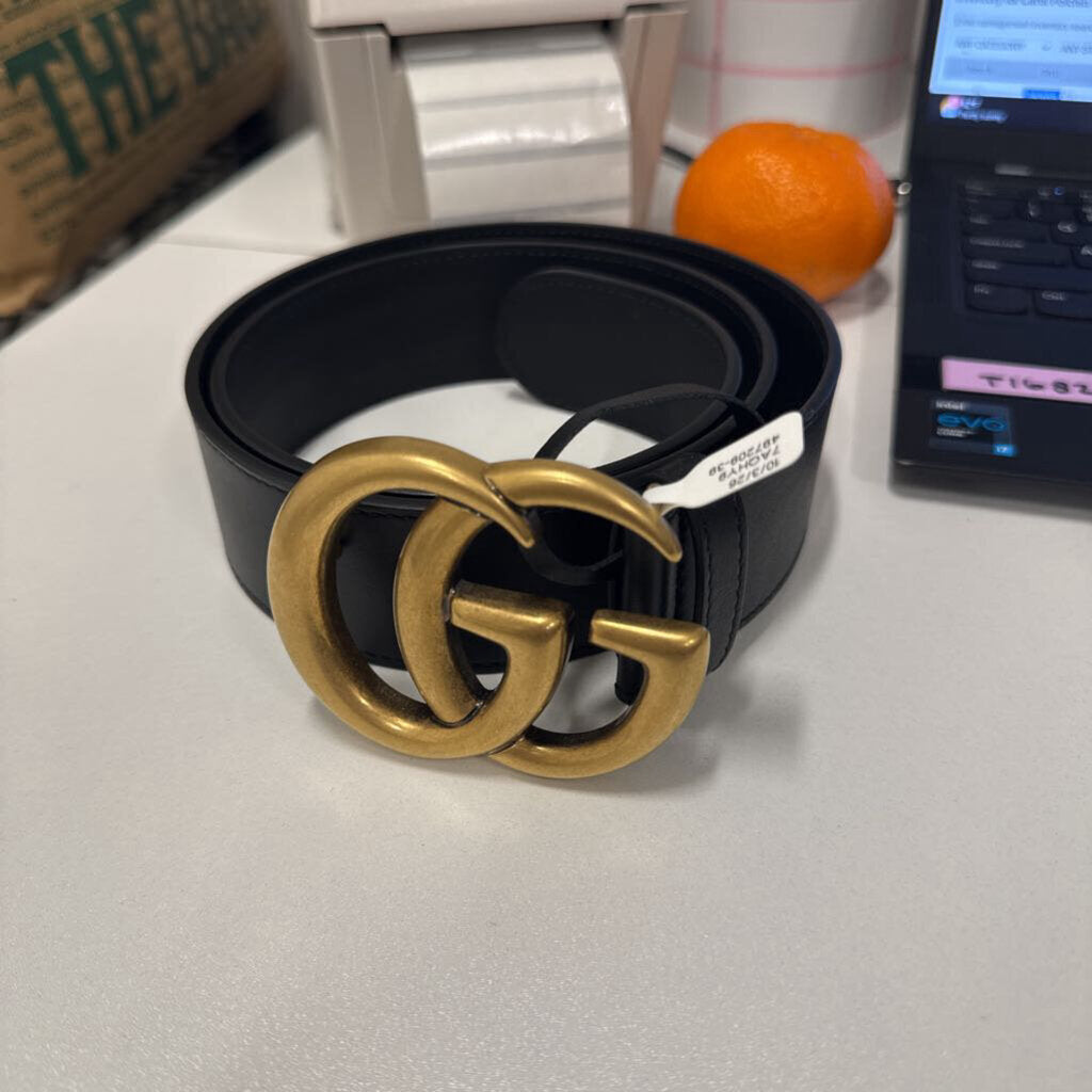 Gucci Black Leather Gold GG Belt, 80