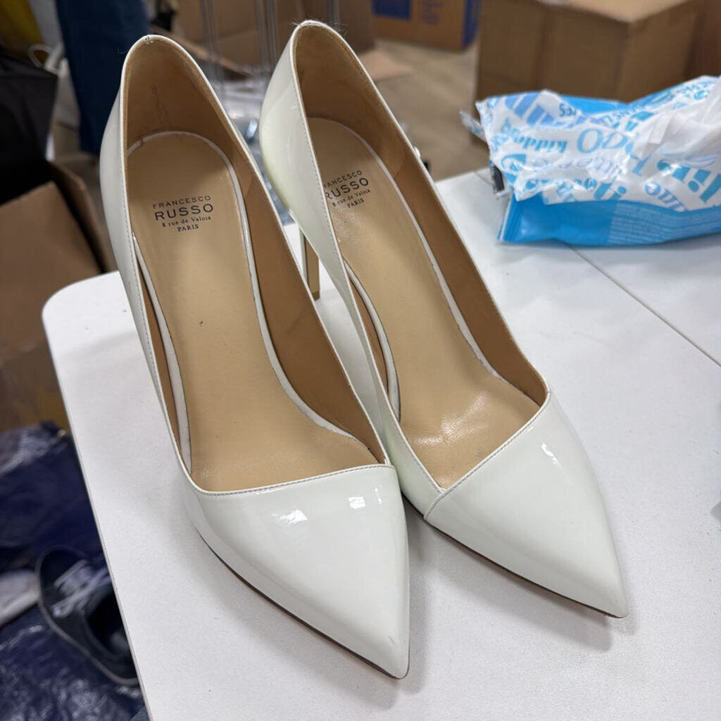 White Patent Leather Point Toe Pumps (38.5)