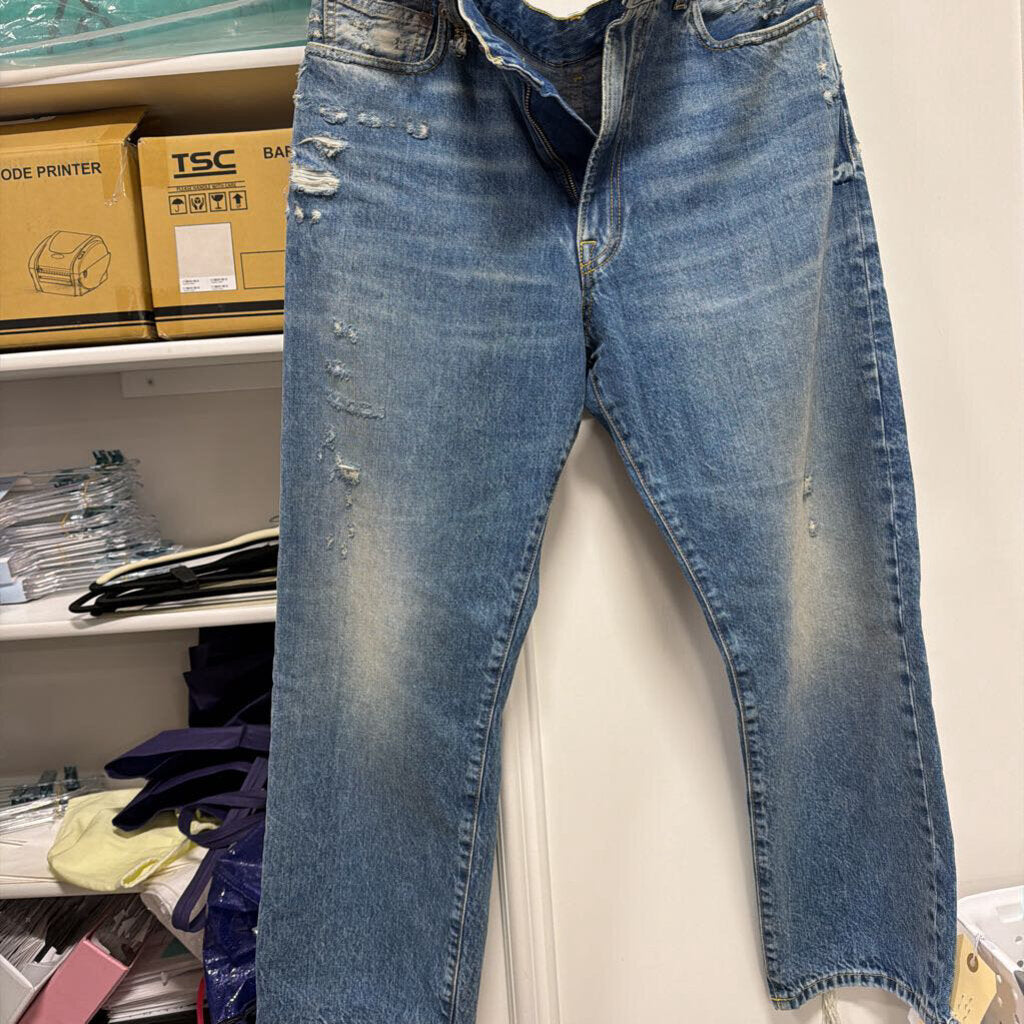 Medium Wash Straight Leg Jean