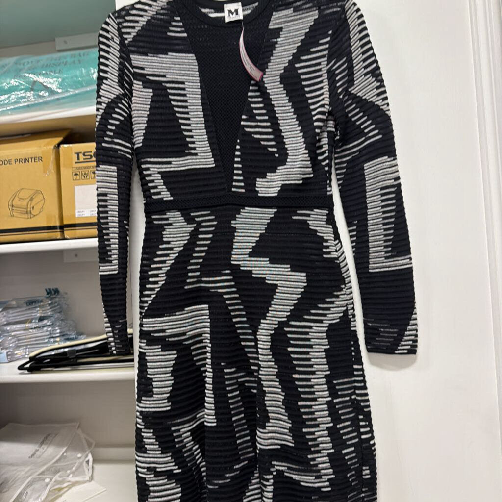 B&W Viscose/Poly Geo Fit Flare Dress