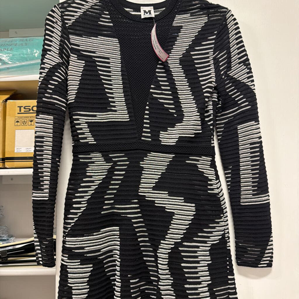 B&W Viscose/Poly Geo Fit Flare Dress