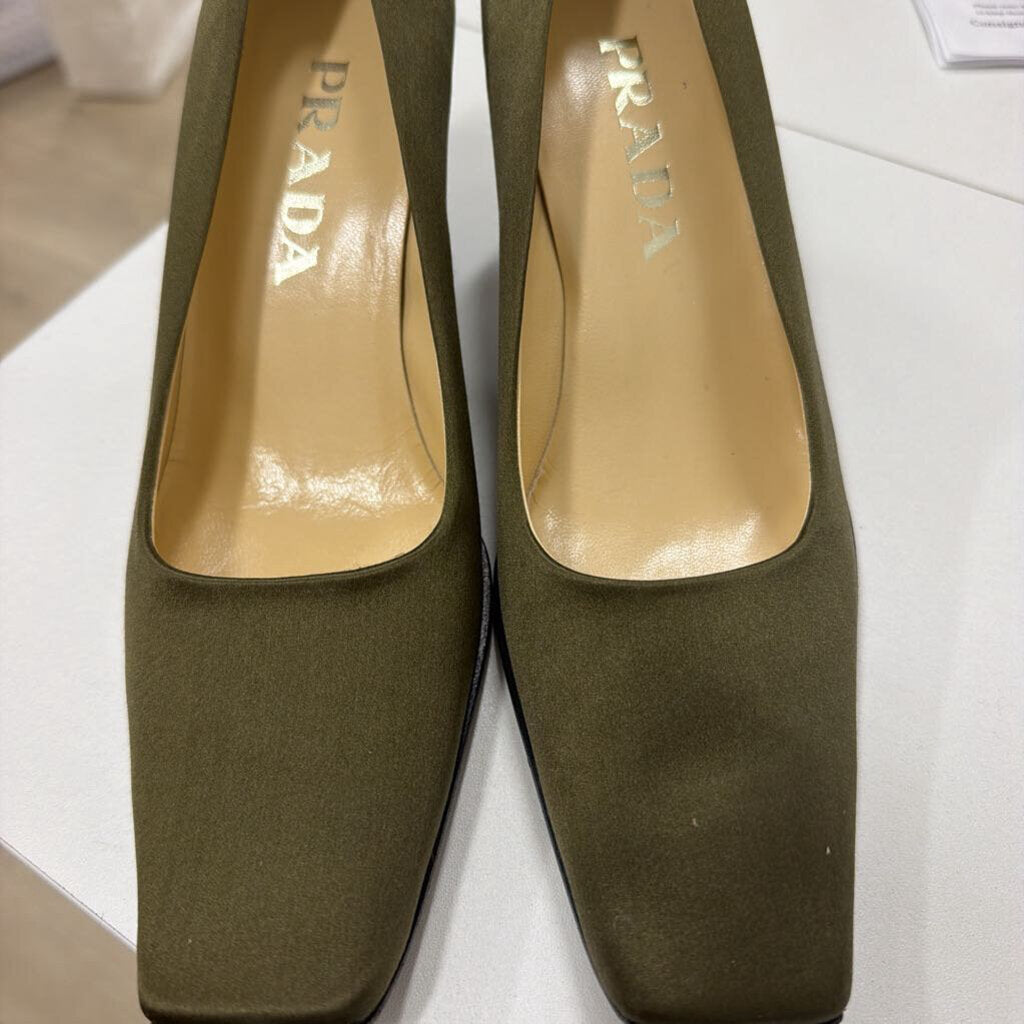 Olive Green Satin Shoe, 37