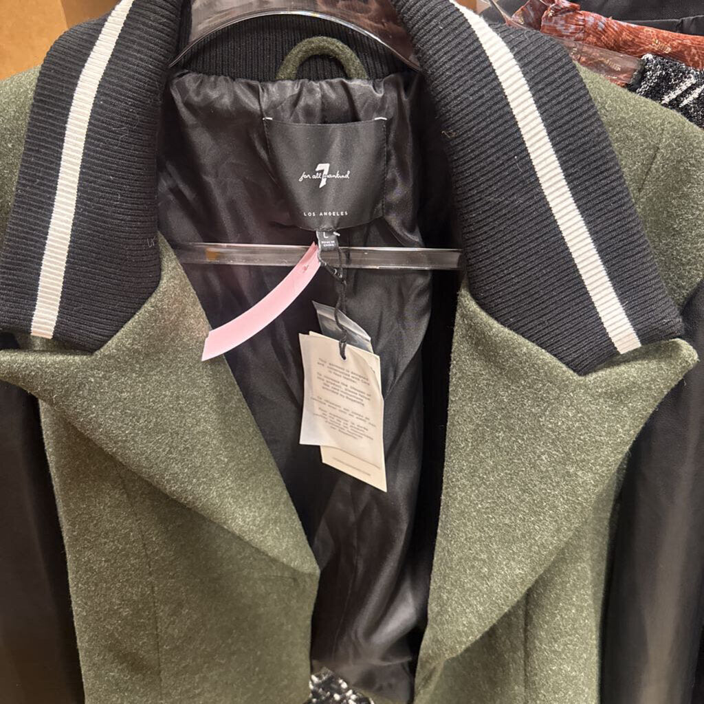 Green/Black Poly Blend Blazer (NWT)
