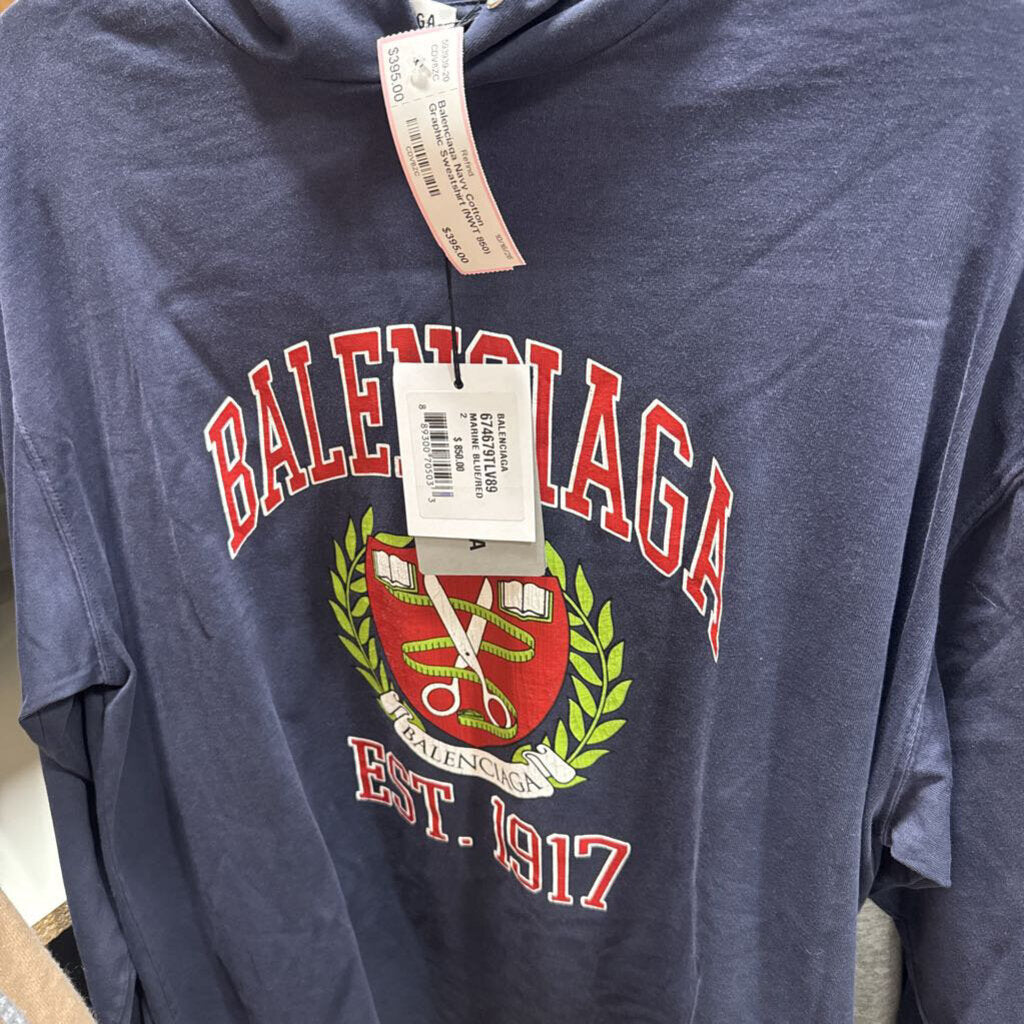 Navy Cotton Graphic Sweatshirt (NWT 850)