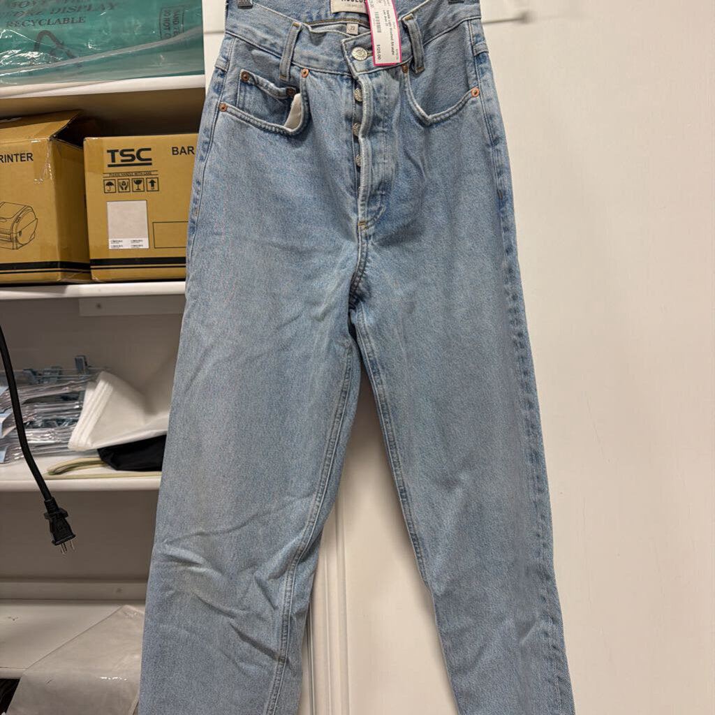 Light Washed Straight Leg Jean