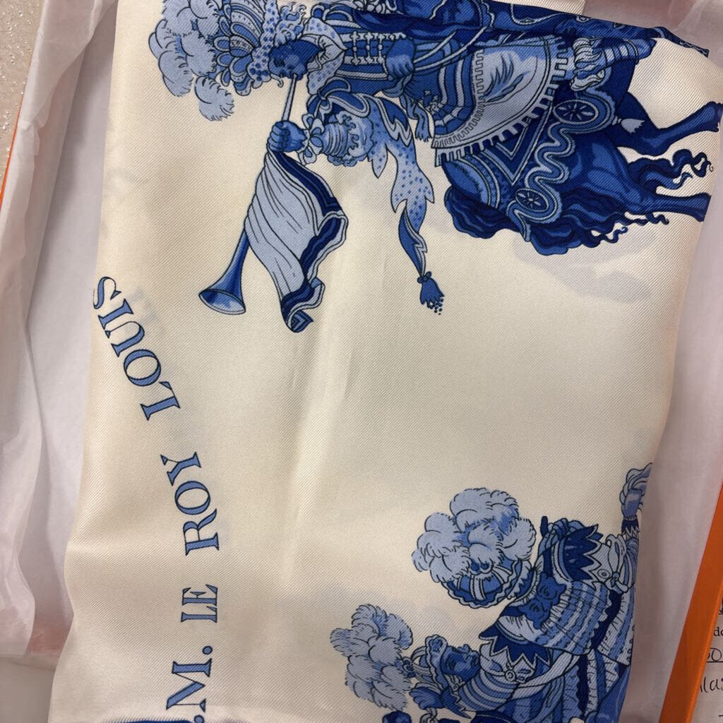 Cream/Blue Silk Scarf (Box)