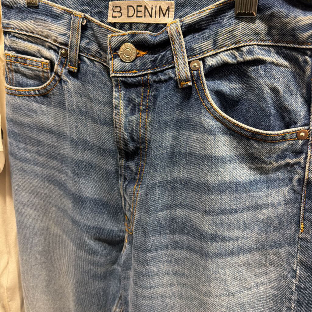 Straight Leg Jean, 26