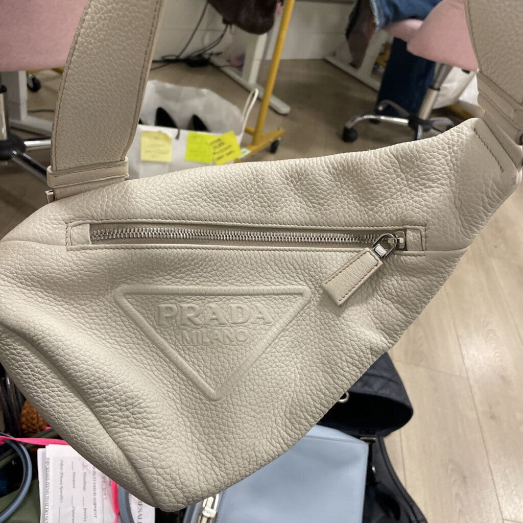 Neutral Triangle Bag