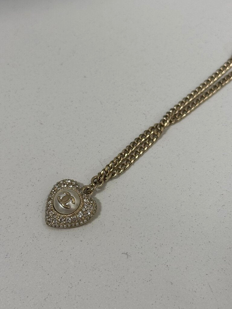 Gold Tone Faux Pearl Heart Bracelet