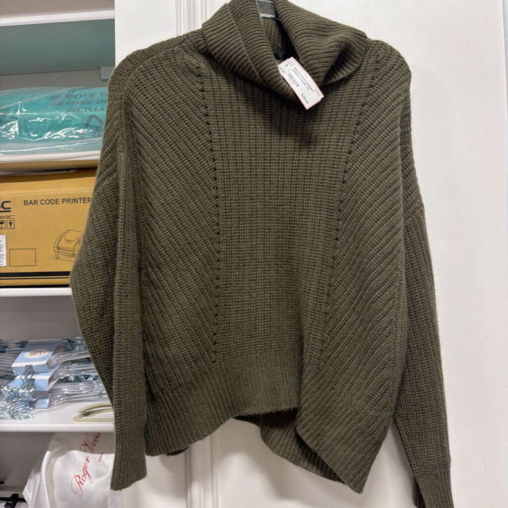 Green Cashmere Turtleneck Sweater