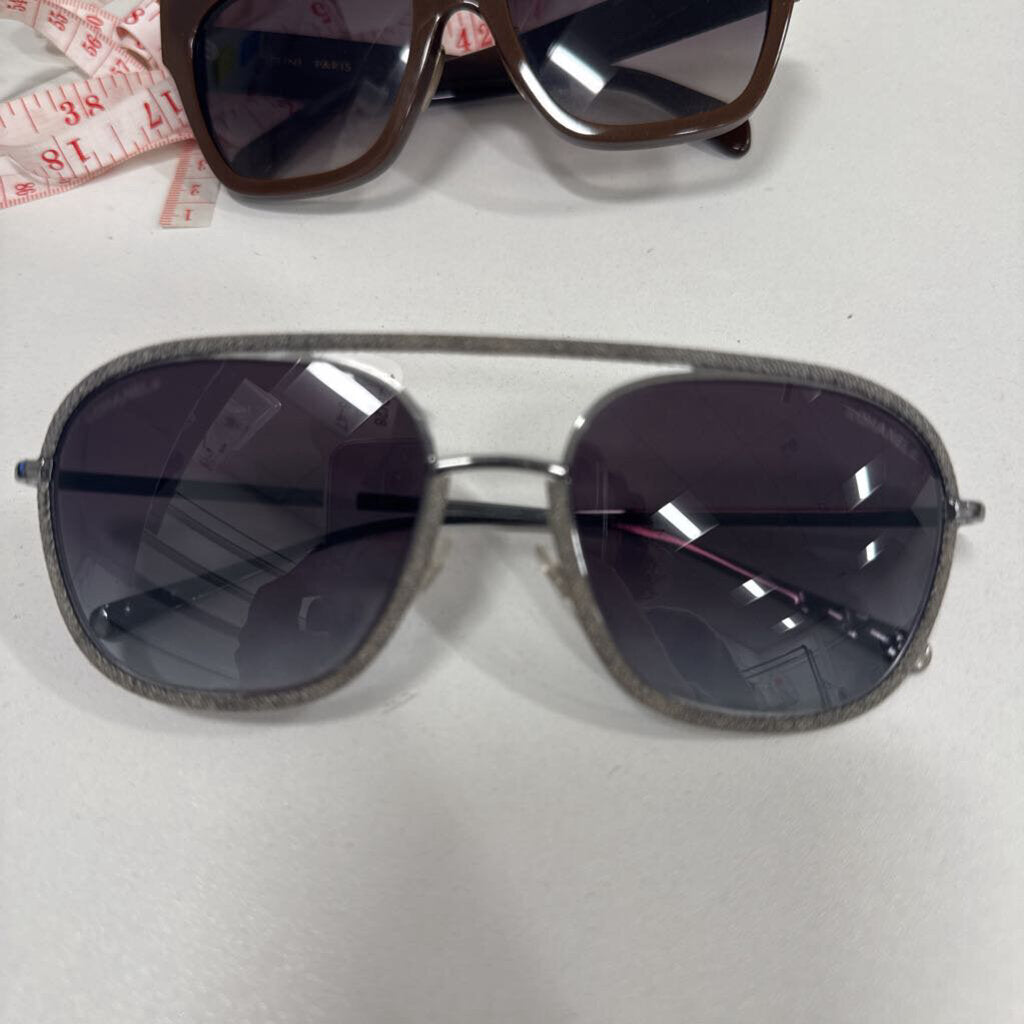Grey Gunmetal Pilot Sunglasses